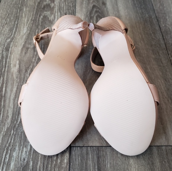 NWOT! ELSI NUDE LEATHER SINGLE STRAP HEELS - Picture 5 of 5